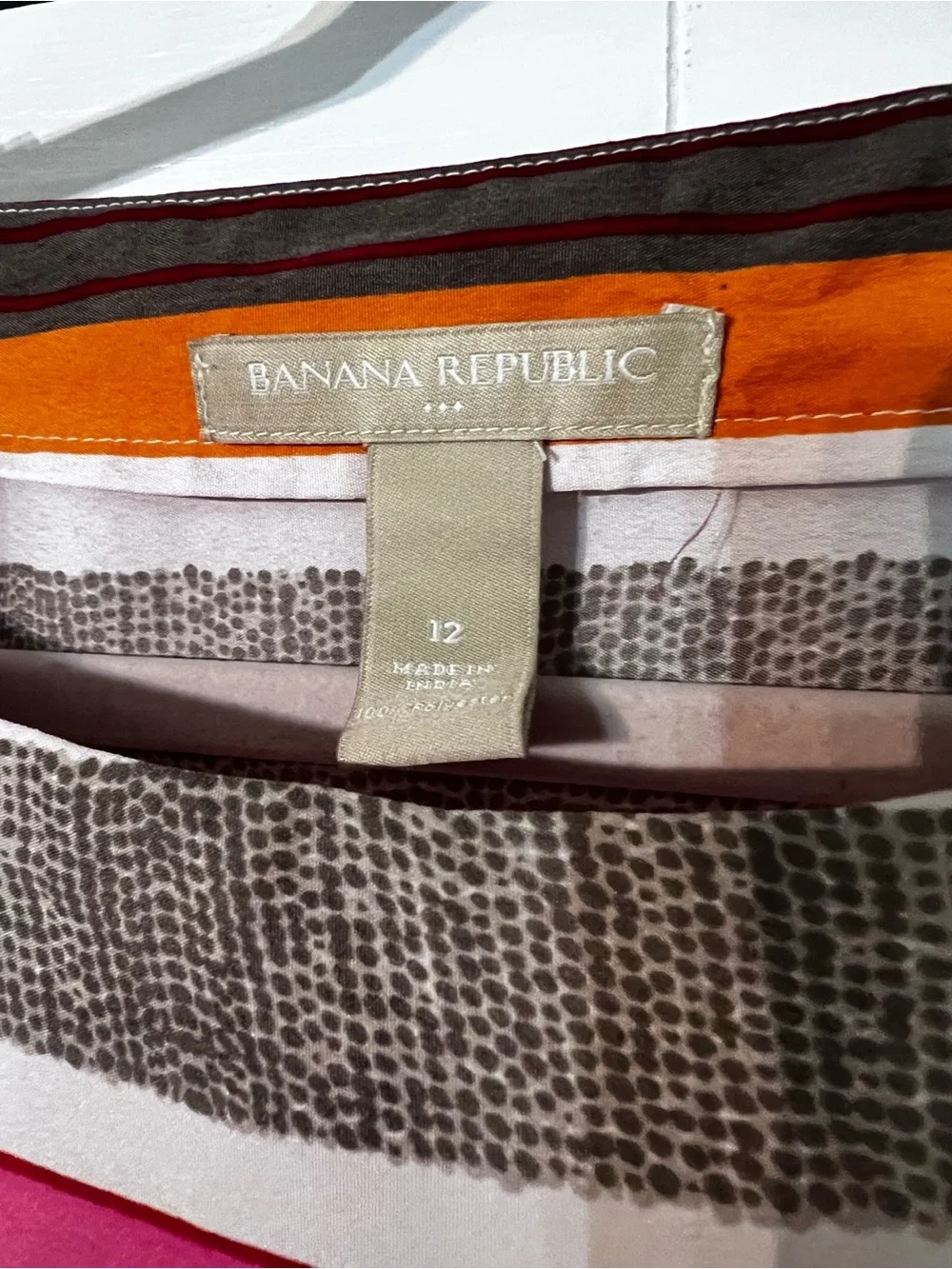 Banana Republic 3/4 Warm Neutral Print Striped Top
